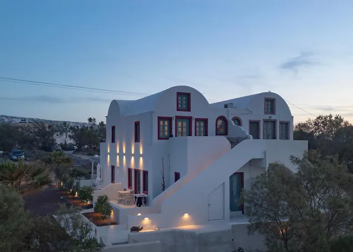 Michelangelo Beach Villa Oia